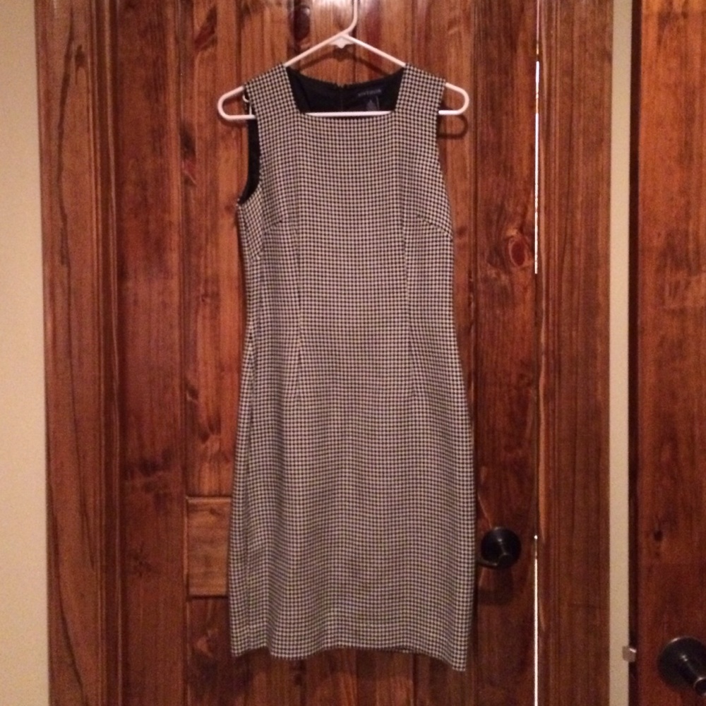 Houndstooth dress!